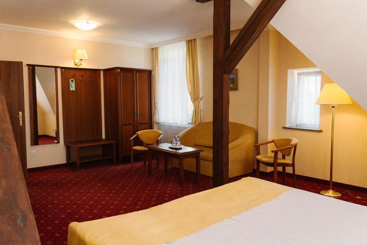 Hotel Jakub Sobieski Oława Eksteriør bilde