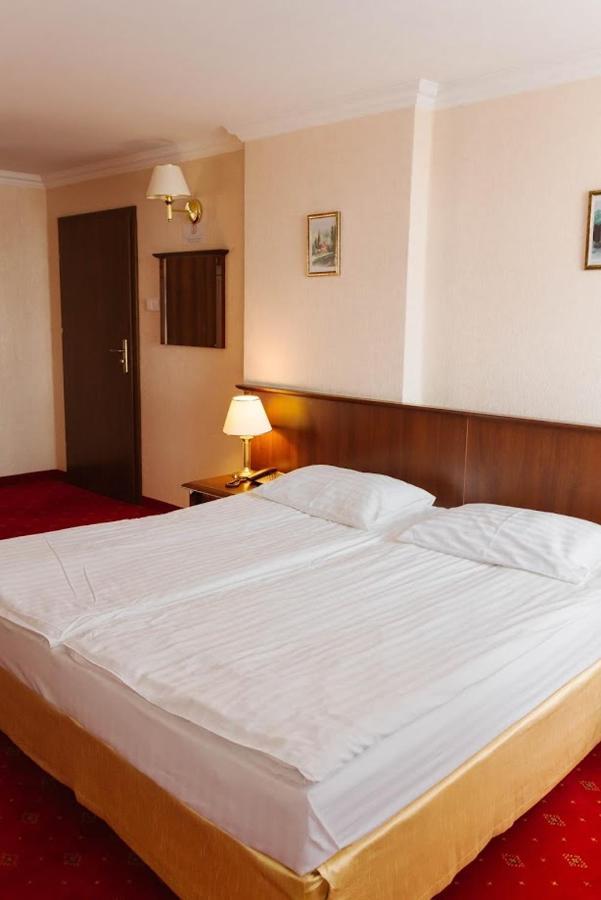 Hotel Jakub Sobieski Oława Eksteriør bilde